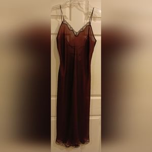 JONES OF NY NIGHTDRESS